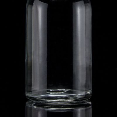 Materiale di base Bottiglia di liquore di vetro 500 ml 700 ml 750 ml con sigillo di sughero e forma rotonda