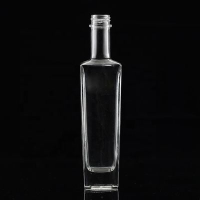 Bottiglia di vetro trasparente o personalizzata 250ml 500ml 700ml 750ml Bottiglia di liquore in vetro quadrato