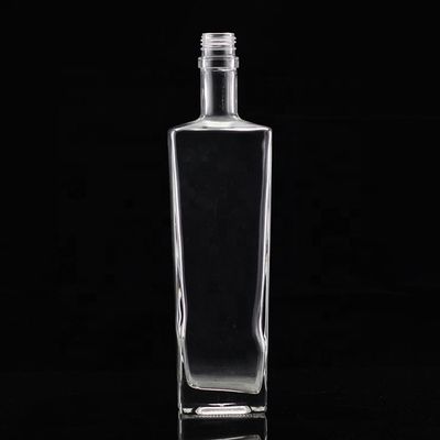 Bottiglia di vetro trasparente o personalizzata 250ml 500ml 700ml 750ml Bottiglia di liquore in vetro quadrato